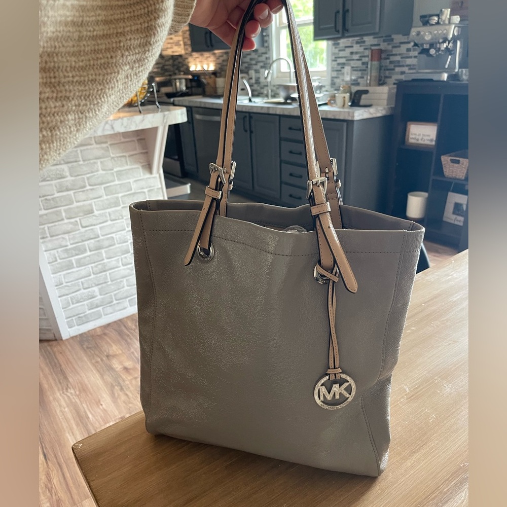 Michael Kors Tote